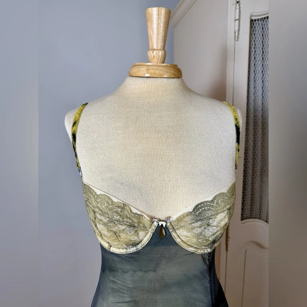 Custom Vintage Victoria's Secret Lingerie Full Moon Dyed Dress Women’s Size 34B